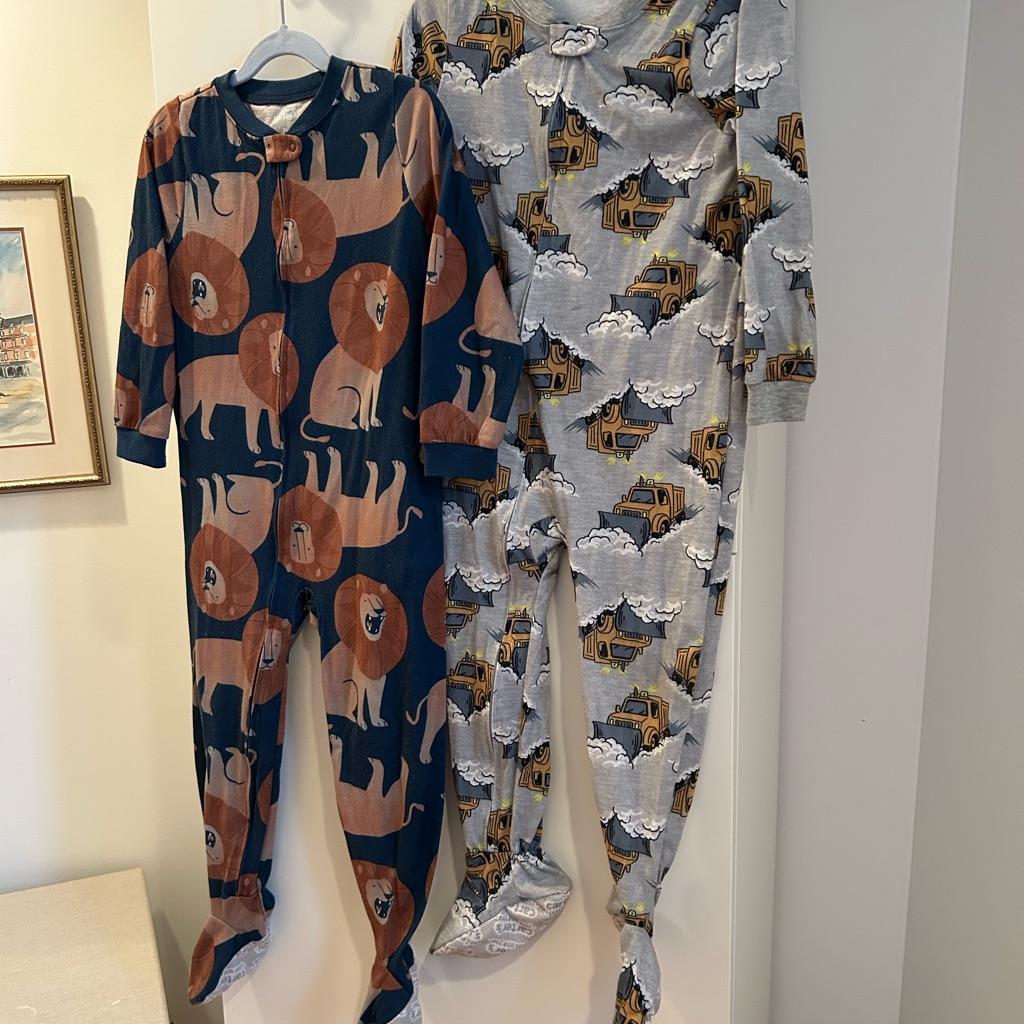Carters 5t Sleepers  Lions And Bulldozers